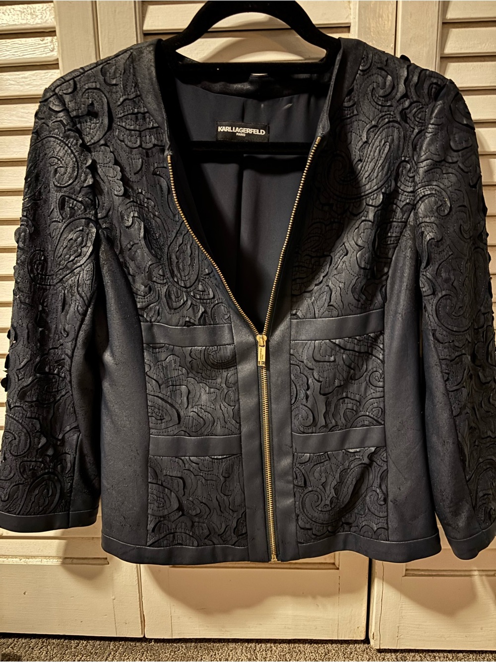 Karl Lagerfeld Black Embossed Zip Front Blazer. Size 8